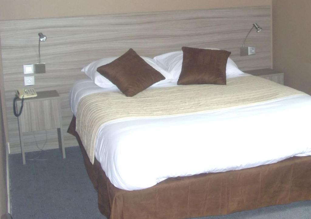 Auberge Du Vieux Chateau Saint-Sauveur-le-Vicomte Kamer foto